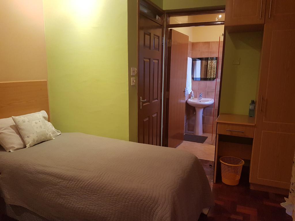Spurwing Guest House Nairobi Exteriör bild