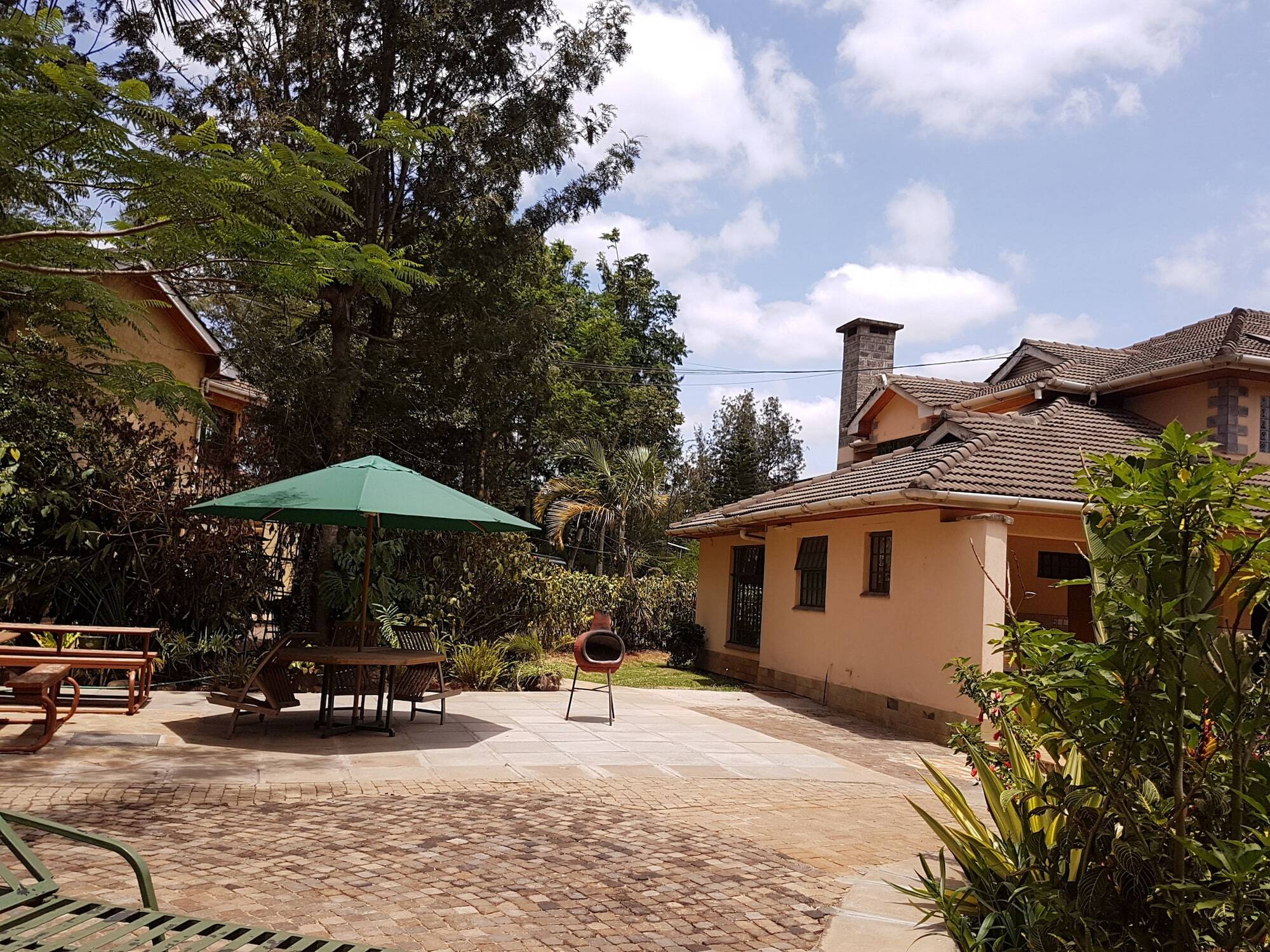 Spurwing Guest House Nairobi Exteriör bild
